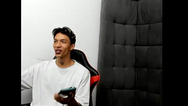 TommyGun 22 online show from 02-11-26, 01:32