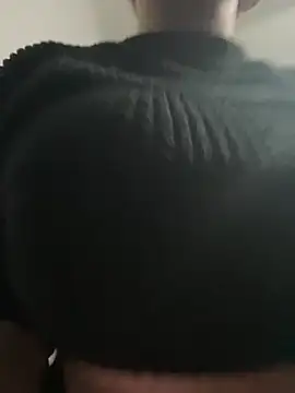 Snapshot of lolitalamasbonita01 chatting on 02-04-25, 05:53 lolitalamasbonita01 online show from 02-04-25, 05:53