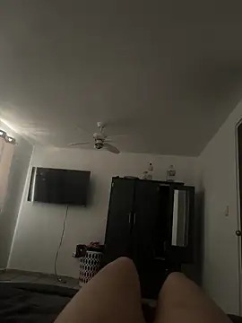 Snapshot of lolitalamasbonita01 chatting on 03-08-25, 05:22 lolitalamasbonita01 online show from 03-08-25, 05:22