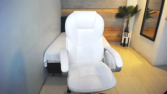 liseth fox online show from 12-07-24, 01:58