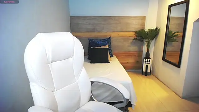 liseth fox online show from 02-07-25, 10:41