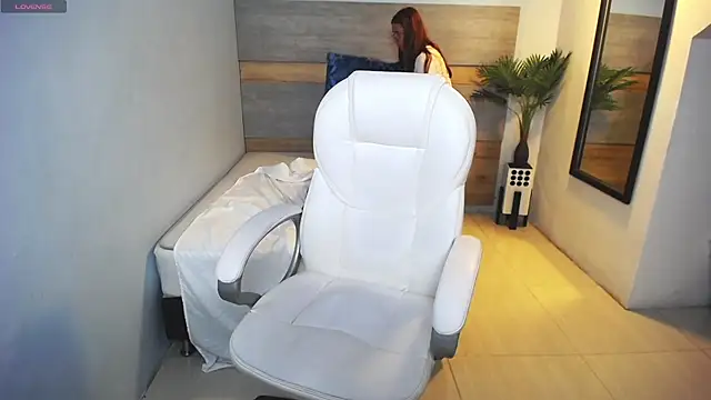 liseth fox online show from 03-08-25, 01:50