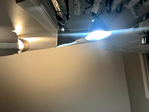 ChiRaqb8 online show from 10-26-25, 02:39