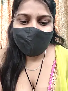 Hotty-simran online show from 11-25-25, 04:23