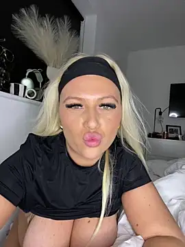 Arabellalee23 online show from 01-09-25, 06:26