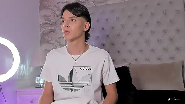 Kev jenner online show from 11-15-25, 08:16