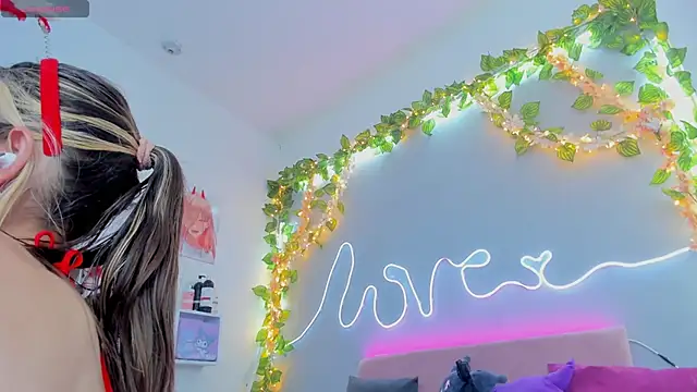 YouliteSllut2 online show from 12-07-24, 04:31