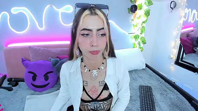 YouliteSllut2 online show from 02-20-25, 10:04