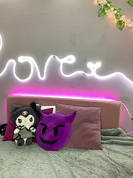 YouliteSllut2 online show from 03-05-25, 02:57