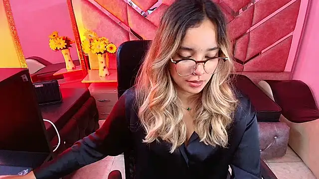 Olivia Fox69 online show from 11-10-25, 04:44