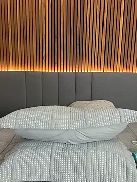 Snapshot of EmiilyAdams_ chatting on 01-16-26, 10:36 EmiilyAdams online show from 01-16-26, 10:36