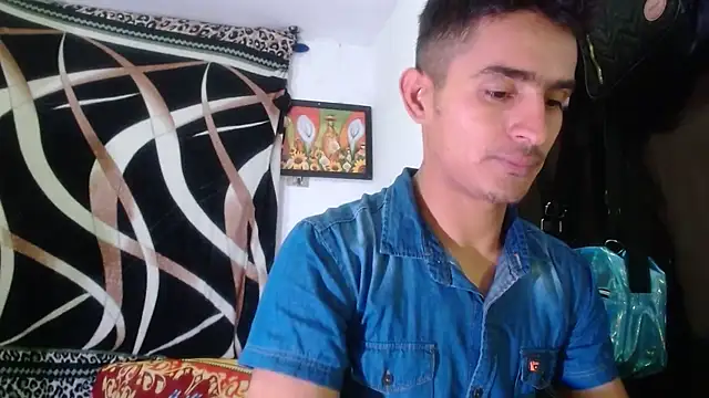 Snapshot of maria_and_angel chatting on 01-02-25, 01:06 maria and angel online show from 01-02-25, 01:06