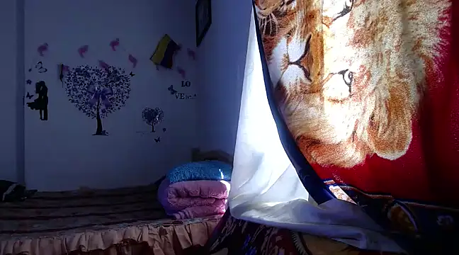 Snapshot of maria_and_angel chatting on 01-19-25, 06:21 maria and angel online show from 01-19-25, 06:21