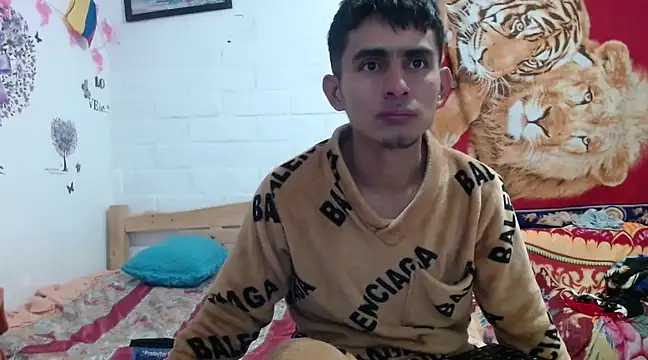 Snapshot of maria_and_angel chatting on 01-24-25, 01:13 maria and angel online show from 01-24-25, 01:13