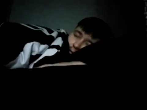 bisexualboy05 online show from 09-22-25, 10:34