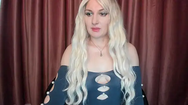 Snapshot of AnaysTop chatting on 11-14-25, 06:45 AnaysTop online show from 11-14-25, 06:45