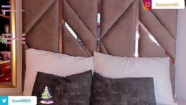 Snapshot of Emma-Conti chatting on 12-28-24, 06:18 Emma-Conti online show from 12-28-24, 06:18