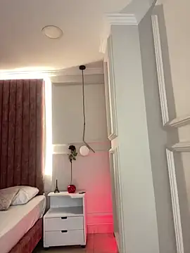 Snapshot of Emma-Conti chatting on 03-05-25, 12:33 Emma-Conti online show from 03-05-25, 12:33