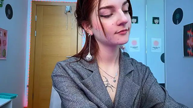 Snapshot of Bunny_ShyGirl chatting on 12-04-24, 07:50 Bunny ShyGirl online show from 12-04-24, 07:50