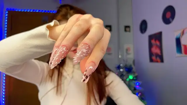 Snapshot of Bunny_ShyGirl chatting on 12-14-24, 06:24 Bunny ShyGirl online show from 12-14-24, 06:24