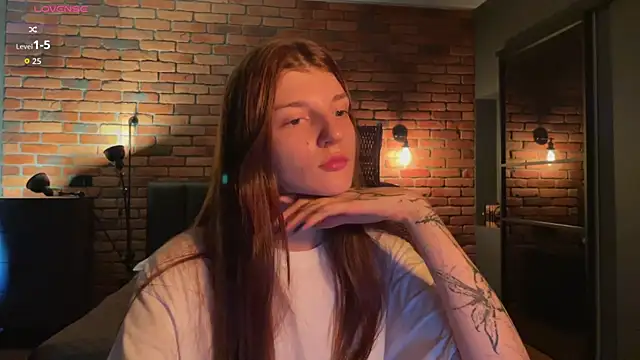 Snapshot of Bunny_ShyGirl chatting on 09-09-25, 09:20 Bunny ShyGirl online show from 09-09-25, 09:20