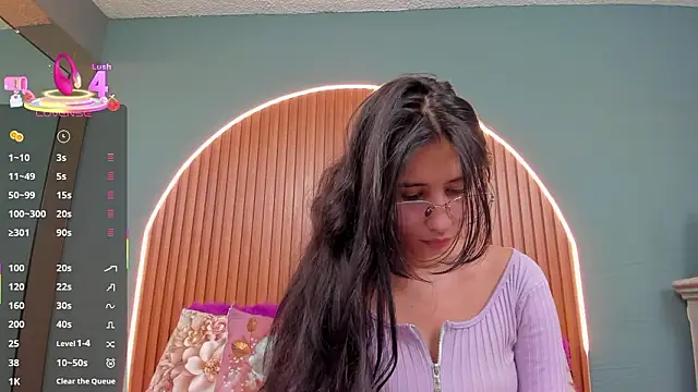 NayeCloud online show from 01-15-26, 03:44