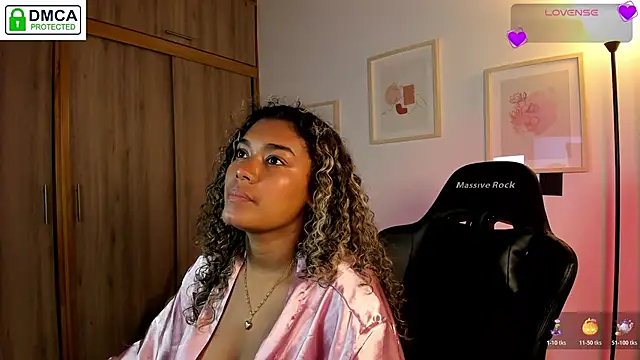 Snapshot of aleja_montiel__ chatting on 11-14-25, 12:37 aleja montiel online show from 11-14-25, 12:37