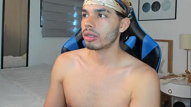 Snapshot of mateoleonee chatting on 12-10-24, 05:55 mateoleonee online show from 12-10-24, 05:55