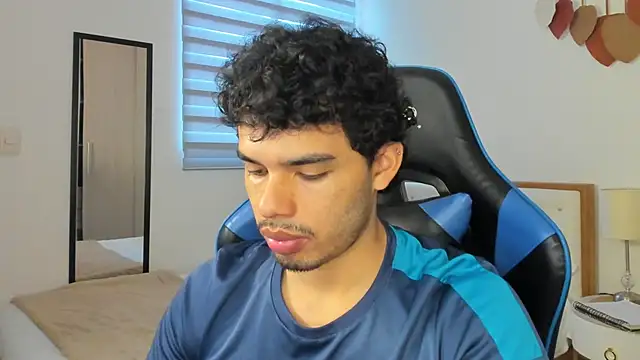 Snapshot of mateoleonee chatting on 02-09-25, 03:56 mateoleonee online show from 02-09-25, 03:56