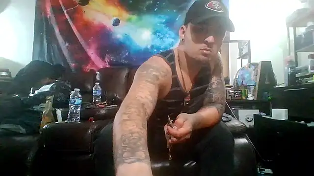 Snapshot of Antoniothedon chatting on 01-18-26, 01:31 Antoniothedon online show from 01-18-26, 01:31