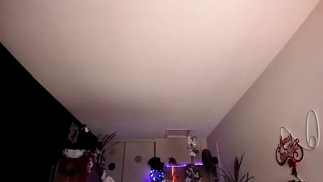 leatherz69 online show from 12-30-24, 01:04