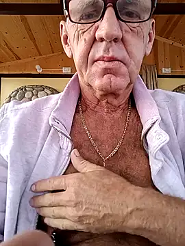 Freddy1962 online show from 12-19-24, 05:29