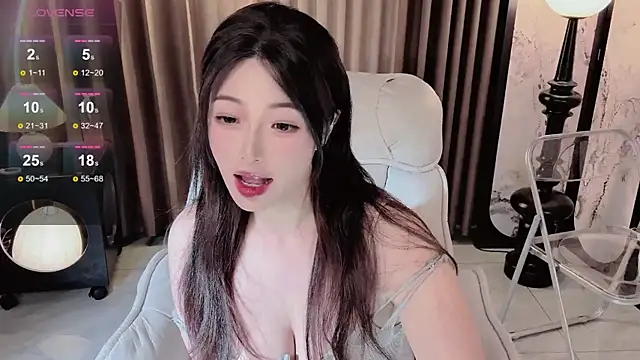 Snapshot of Yaikun0-0 chatting on 10-17-25, 12:25 Yaikun0-0 online show from 10-17-25, 12:25