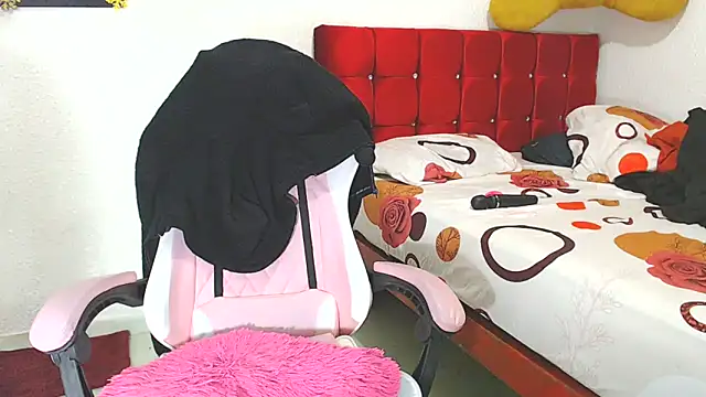 SweetAlmaa online show from 01-16-25, 04:07