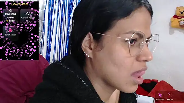 Snapshot of SweetAlmaa chatting on 10-27-25, 10:30 SweetAlmaa online show from 10-27-25, 10:30