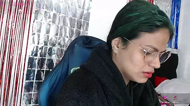 Snapshot of SweetAlmaa chatting on 11-02-25, 11:45 SweetAlmaa online show from 11-02-25, 11:45