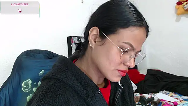 Snapshot of SweetAlmaa chatting on 11-10-25, 10:36 SweetAlmaa online show from 11-10-25, 10:36