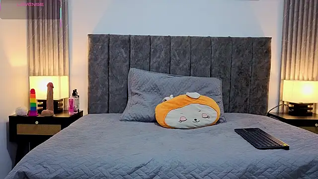 Ema Stone65 online show from 02-18-26, 06:59