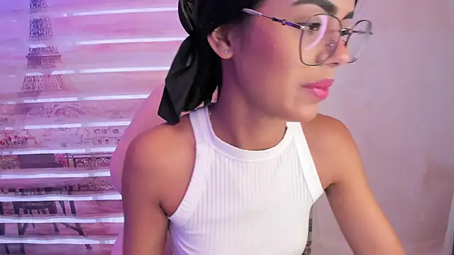 Isa little4u online show from 09-20-25, 01:01