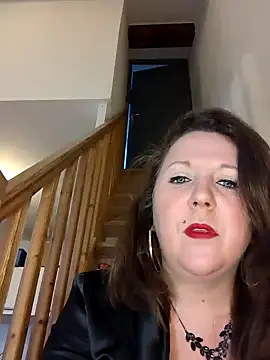 Snapshot of Candy-Desire chatting on 01-07-25, 03:23 Candy-Desire online show from 01-07-25, 03:23