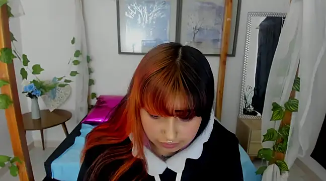 lussyevans24 online show from 01-30-25, 09:57