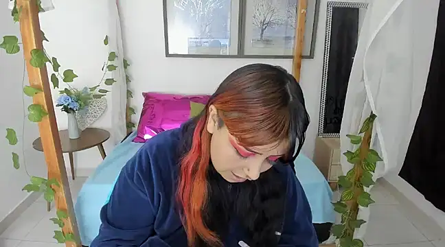 lussyevans24 online show from 02-04-25, 04:26