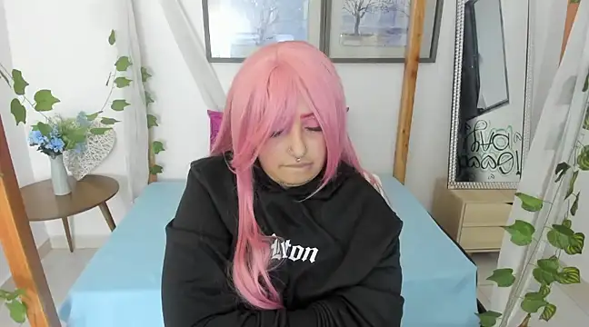 lussyevans24 online show from 02-11-25, 06:19