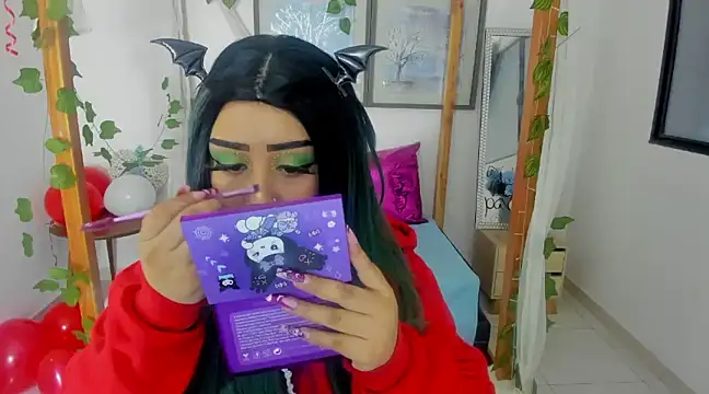 lussyevans24 online show from 02-19-25, 04:44