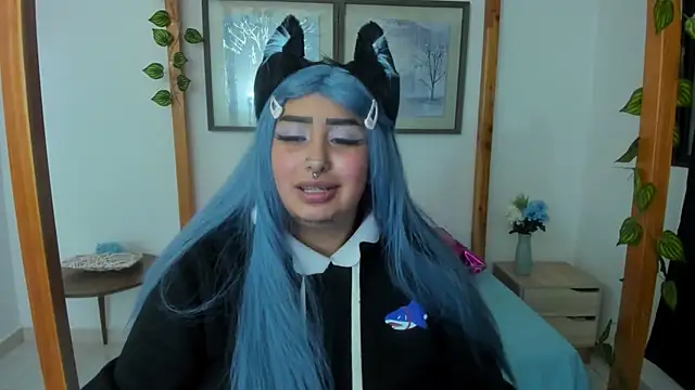 lussyevans24 online show from 03-21-25, 07:00