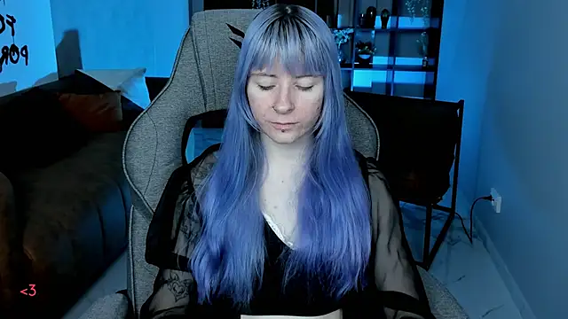 LexiWenford online show from 12-15-25, 03:22