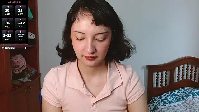 Snapshot of alexaa08 chatting on 10-28-25, 12:30 alexaa08 online show from 10-28-25, 12:30