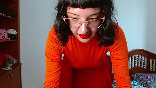 Snapshot of alexaa08 chatting on 10-31-25, 12:50 alexaa08 online show from 10-31-25, 12:50