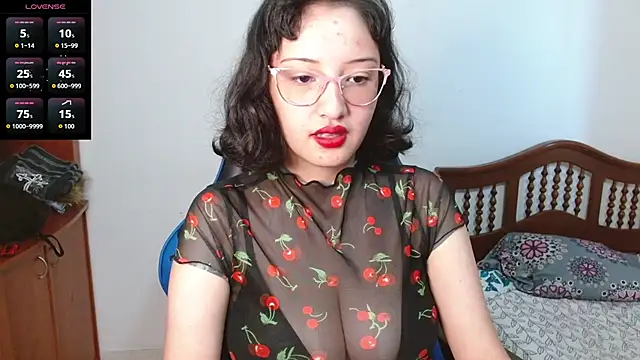 Snapshot of alexaa08 chatting on 11-07-25, 01:11 alexaa08 online show from 11-07-25, 01:11