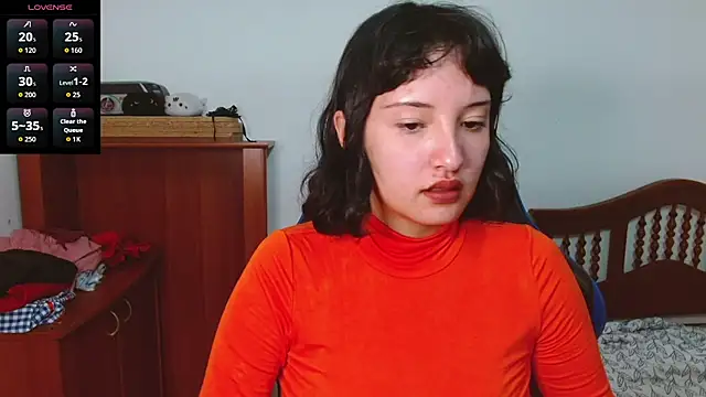 Snapshot of alexaa08 chatting on 11-19-25, 10:10 alexaa08 online show from 11-19-25, 10:10